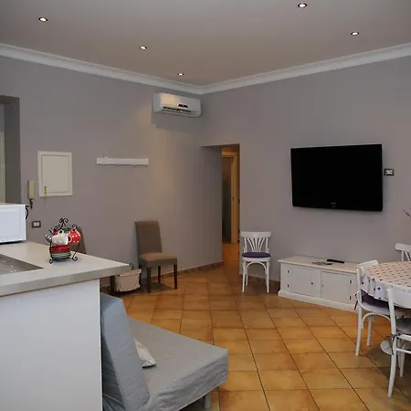 올 스위트 콜로세오 아파트 *